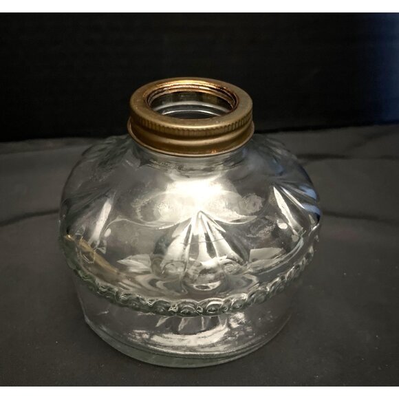 Antique Eagle Pressed Glass Oil kerosene Lamp Base Brass Collar - Picture 2 of 6